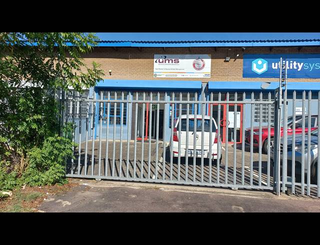 1,100M² BUILDING TO LET IN WESTMEAD